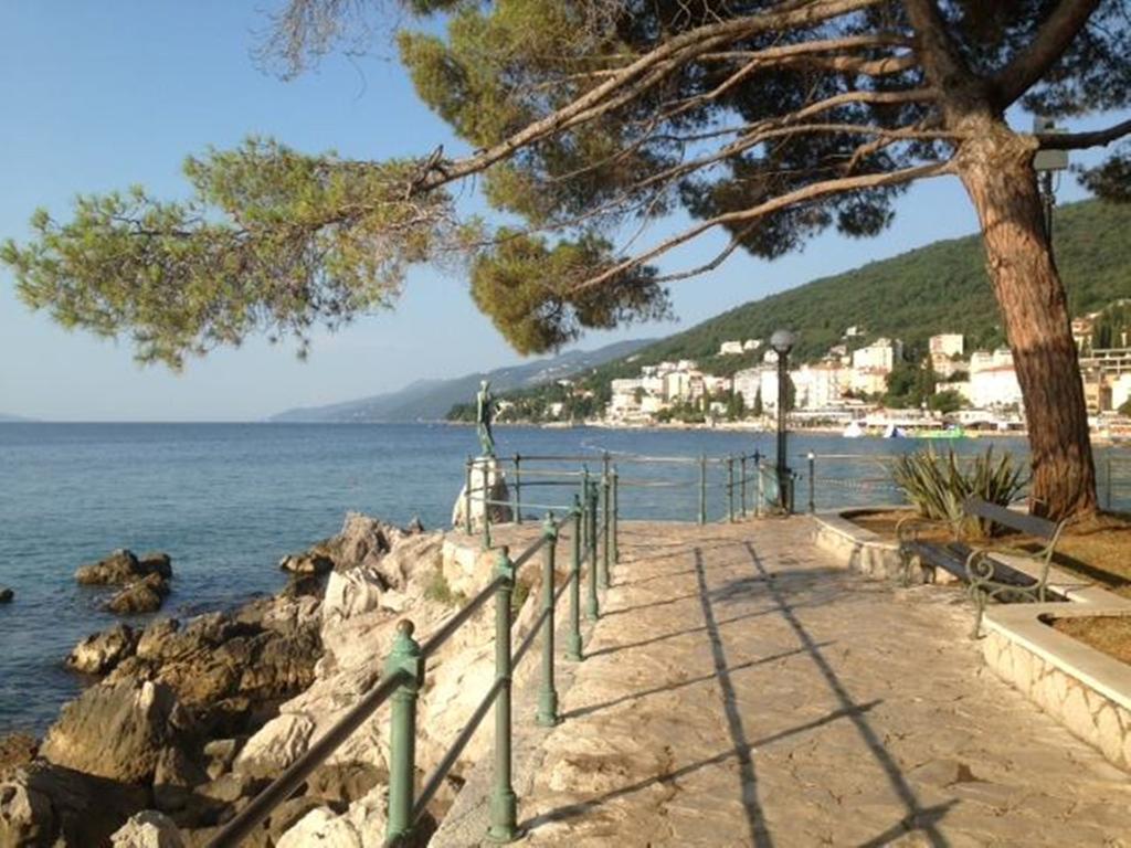 Dinka Opatija